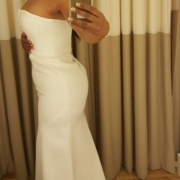 BCBG Max Azaria Winter White Gown - Picture 3 of 7